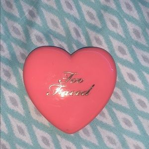 too faced blush